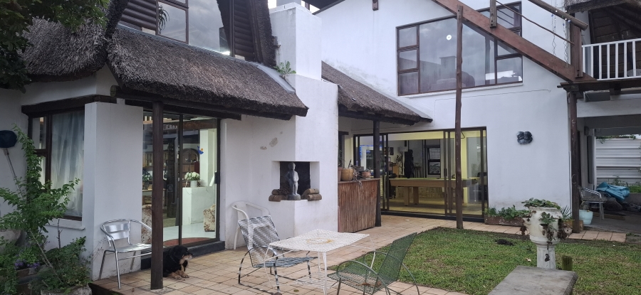 3 Bedroom Property for Sale in Sunrise On Sea Eastern Cape